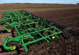 Kultivátorok John Deere 2230FH