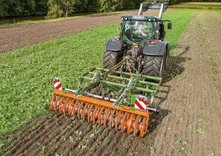 Kultivátorok Amazone Cenio 3000 Special