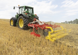 Kultivátorok Pöttinger Synkro 3530 nova