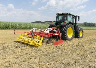 Kultivátorok Pöttinger Synkro 5030 K nova