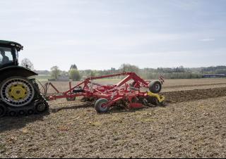 Kultivátorok Pöttinger Synkro 6030 T nova