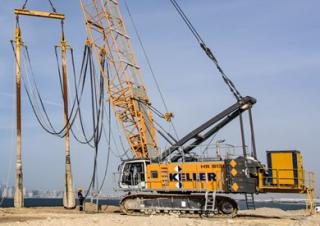 Lánctalpas daruk - rácsos gém Liebherr HS 8130