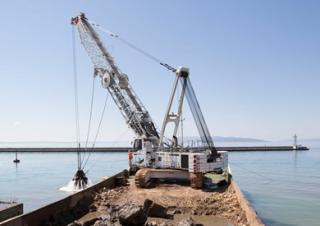 Lánctalpas daruk - rácsos gém Liebherr HS 895 HD