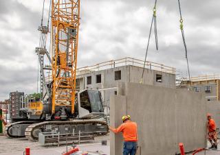 Lánctalpas daruk - rácsos gém Liebherr LR 1110 