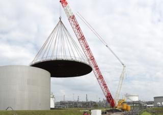 Lánctalpas daruk - rácsos gém Liebherr LR 1500