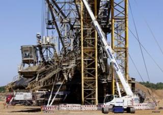 Lánctalpas daruk - teleszkópos gém Liebherr LTR 1060