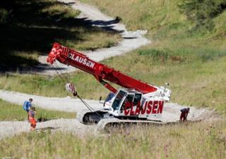 Lánctalpas daruk - teleszkópos gém Liebherr LTR 1060