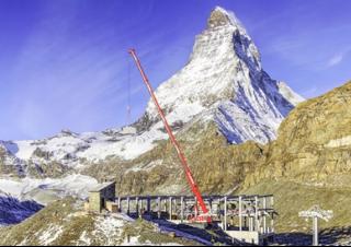 Lánctalpas daruk - teleszkópos gém Liebherr LTR 1060