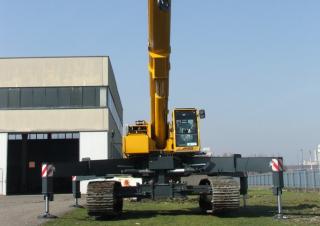 Lánctalpas daruk - teleszkópos gém Marchetti Sherpa 70.42 L