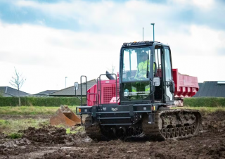 Lánctalpas dömperek Yanmar C50R-5A  