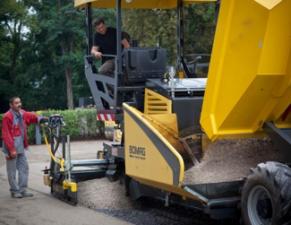 Lánctalpas finiserek Bomag BF 300 C-S 340-2