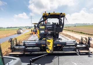 Lánctalpas finiserek Bomag BF 800 C 3 S 500