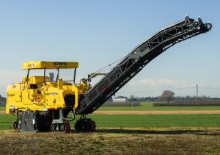 Lánctalpas finiserek Bomag BM 1200/30