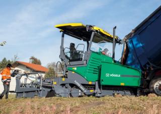 Lánctalpas finiserek Vögele Super 1800-3i