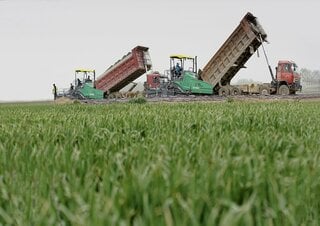 Lánctalpas finiserek Vögele SUPER 1880 L