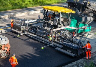 Lánctalpas finiserek Vögele Super 3000-3i