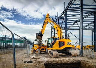Lánctalpas kotrók JCB 245XR