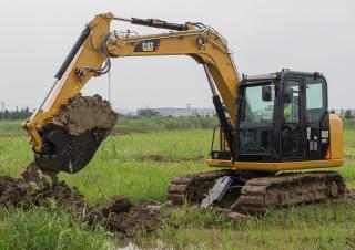 Lánctalpas kotrók Caterpillar 30700