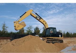 Lánctalpas kotrók Caterpillar 318D2 L