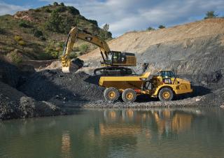 Lánctalpas kotrók Caterpillar 352F XE
