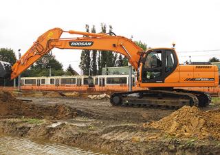 Lánctalpas kotrók Doosan DX 225LC-3