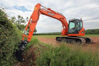 Lánctalpas kotrók Doosan DX140LCR-3