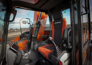 Lánctalpas kotrók Doosan DX140LCR-5