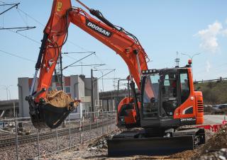 Lánctalpas kotrók Doosan DX140LCR-5