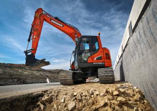 Lánctalpas kotrók Doosan DX140LCR-5