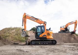 Lánctalpas kotrók Doosan DX140LCR-7