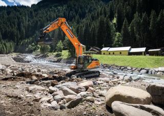 Lánctalpas kotrók Doosan DX210NLC-7