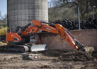 Lánctalpas kotrók Doosan DX235LCR-5