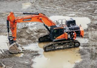 Lánctalpas kotrók Doosan DX530LC-7