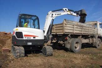 Lánctalpas kotrók Bobcat E 60