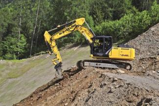 Lánctalpas kotrók New Holland E245C LC