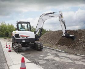 Lánctalpas kotrók Bobcat E85