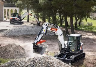 Lánctalpas kotrók Bobcat E88