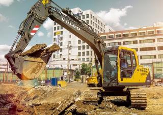 Lánctalpas kotrók Volvo EC140B