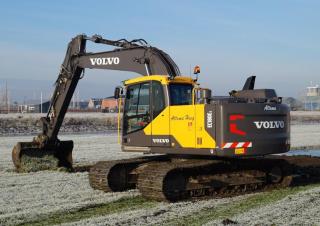 Lánctalpas kotrók Volvo EC180EL