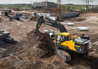 Lánctalpas kotrók Volvo EC220EL
