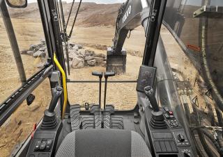 Lánctalpas kotrók Volvo EC480EL