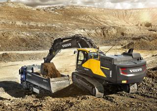 Lánctalpas kotrók Volvo EC480EL