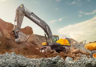 Lánctalpas kotrók Volvo EC750E