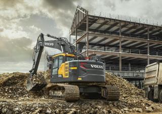 Lánctalpas kotrók Volvo ECR355ENL