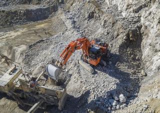 Lánctalpas kotrók Hitachi EX 1900-6