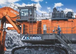 Lánctalpas kotrók Hitachi EX5600-7