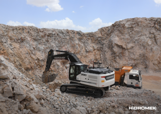 Lánctalpas kotrók Hidromek HMK 390 LC HD