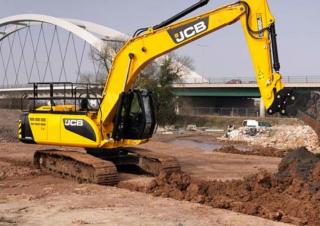 Lánctalpas kotrók JCB JS240SC