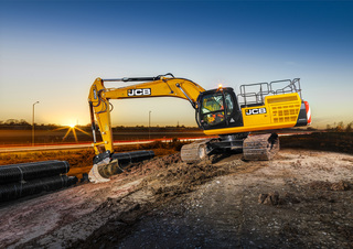 Lánctalpas kotrók JCB JS370 LC LR
