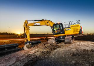 Lánctalpas kotrók JCB JS370 NLC